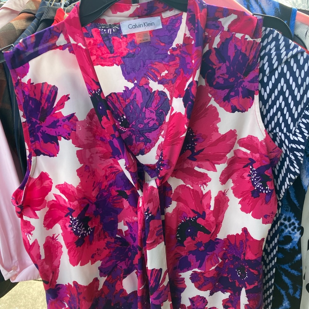 Women’s Calvin Klein blouse new